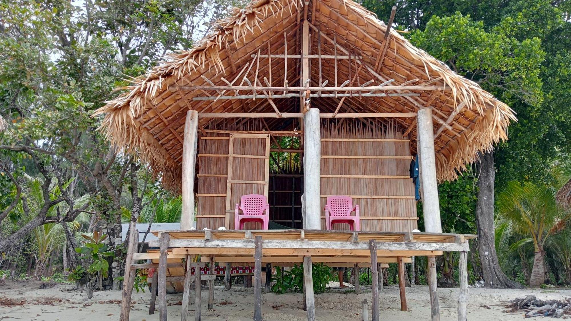 Coco Huts Guest House Waisai Camera foto
